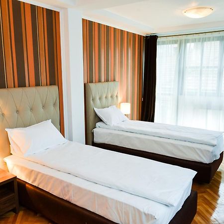 Park House Hotel เดช ภายนอก รูปภาพ