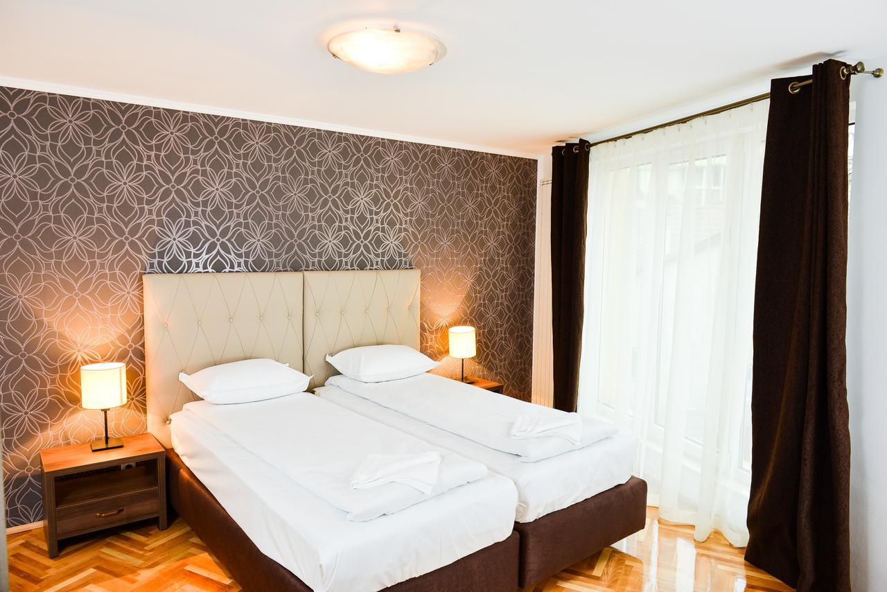 Park House Hotel เดช ภายนอก รูปภาพ